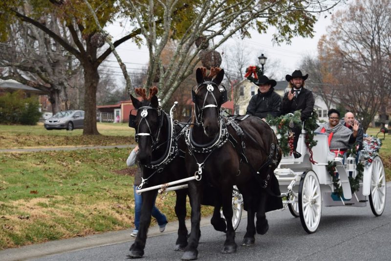 Photo Gallery 6th Annual Troutman Christmas Parade Iredell Free News