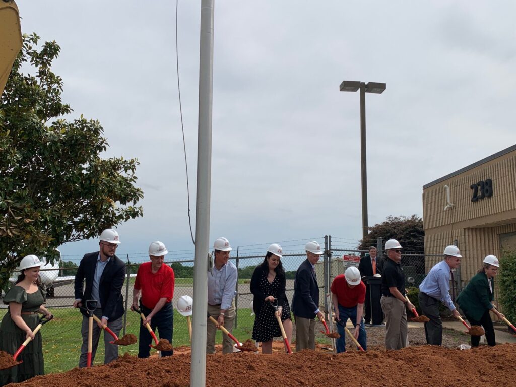 Statesville officials break ground on new airport terminal Iredell